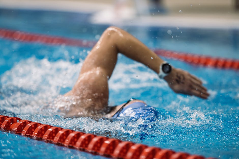 Garmin Swim 2 — smartwatch for swimming and water sports